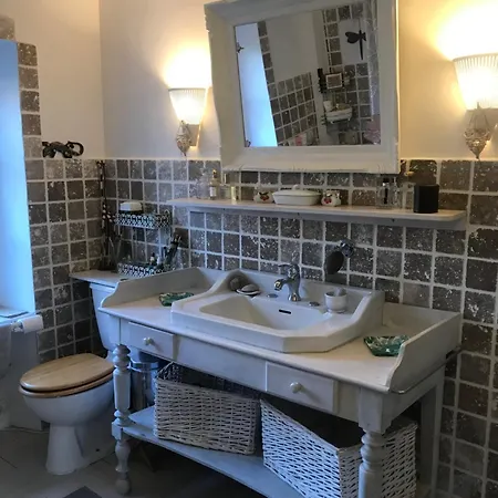 Lola Privatunterkunft